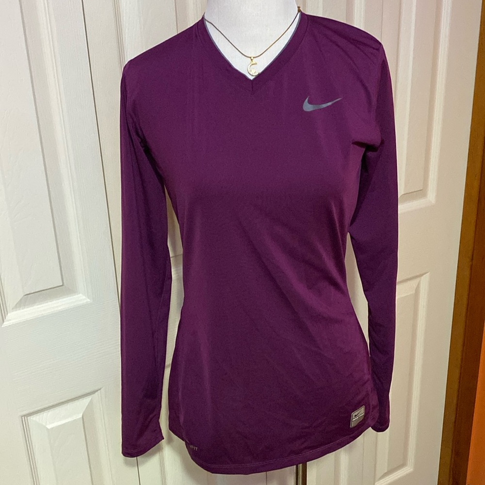 NIKE PRO Vee Neck Purple Running Top ~ Long Sleeves- Small S -Like New!